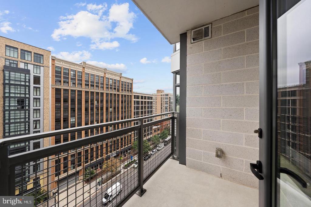 460 NEW YORK NW Unit: 802