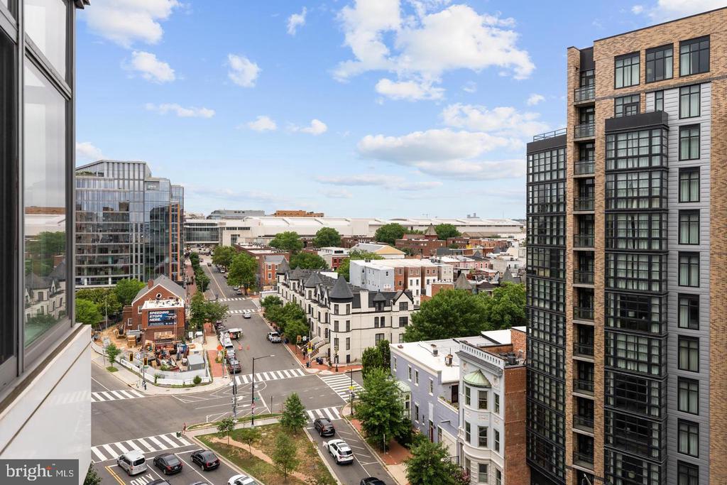 460 NEW YORK NW Unit: 802