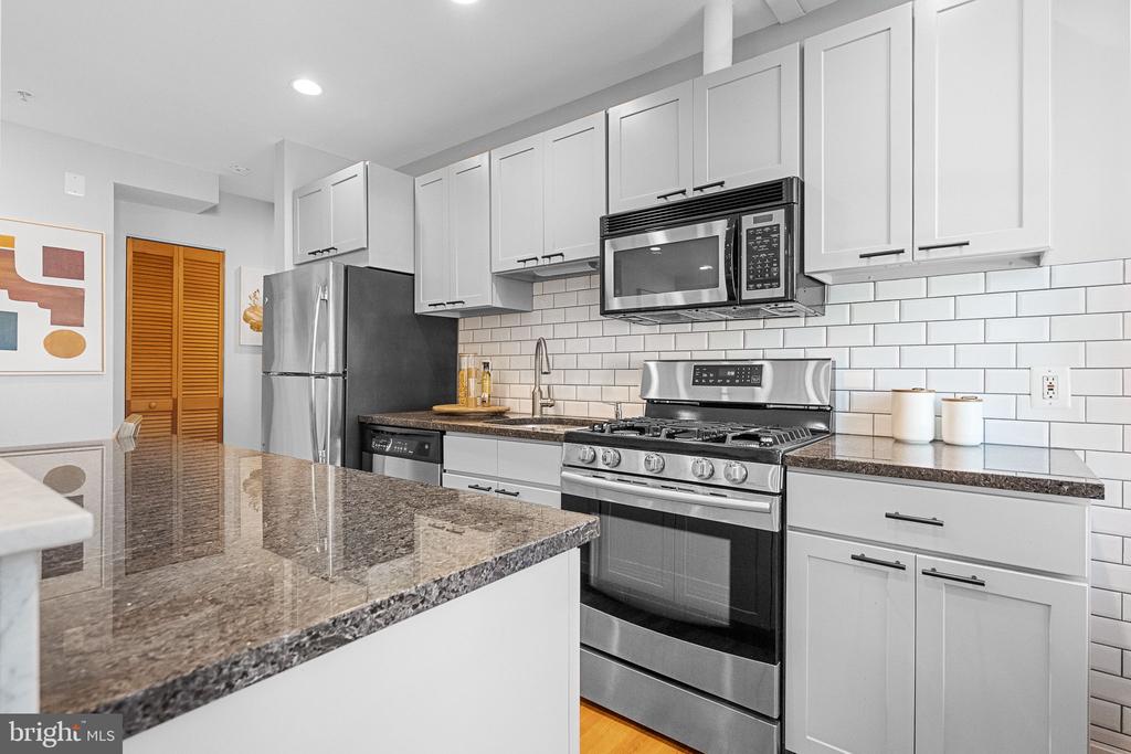 70 RHODE ISLAND AVENUE NW Unit: 304