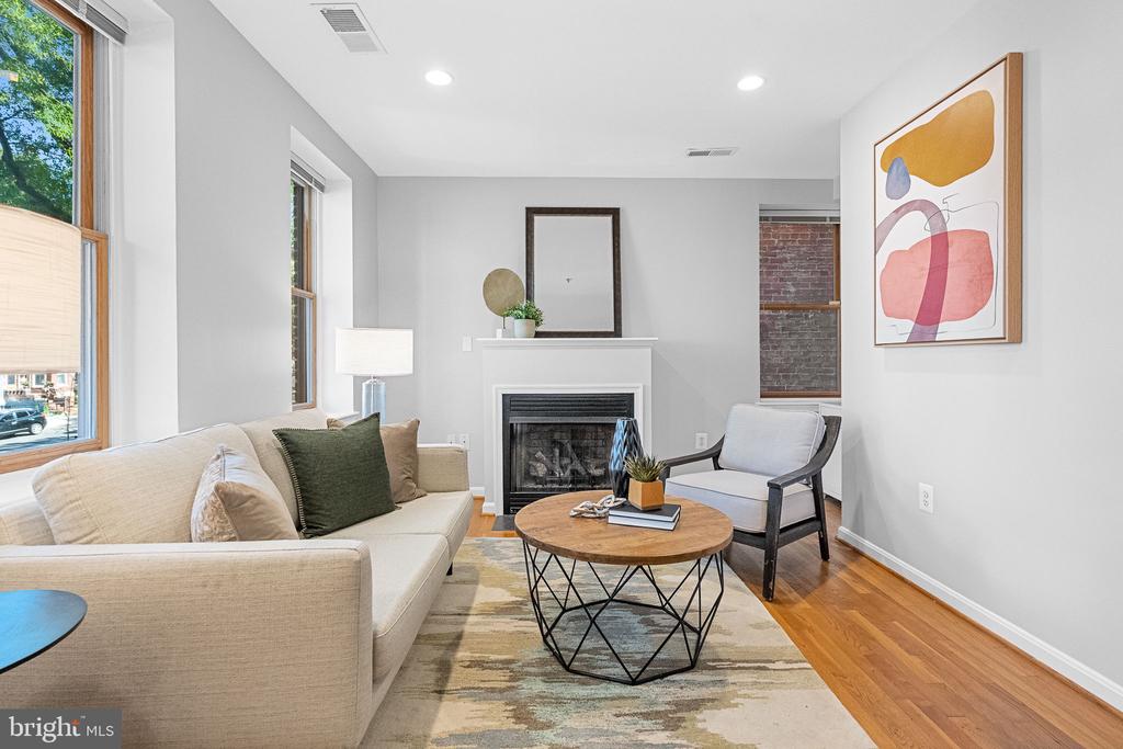 70 RHODE ISLAND AVENUE NW Unit: 304