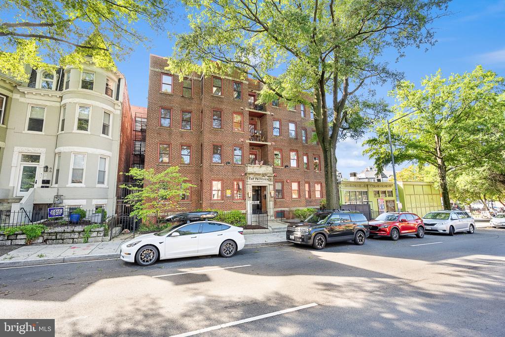 70 RHODE ISLAND AVENUE NW Unit: 304