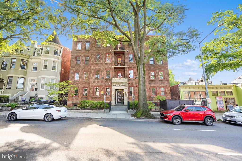 70 RHODE ISLAND AVENUE NW Unit: 304