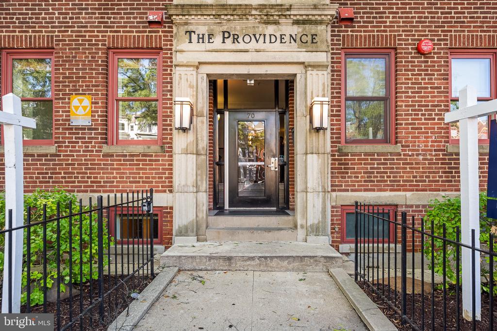70 RHODE ISLAND AVENUE NW Unit: 304