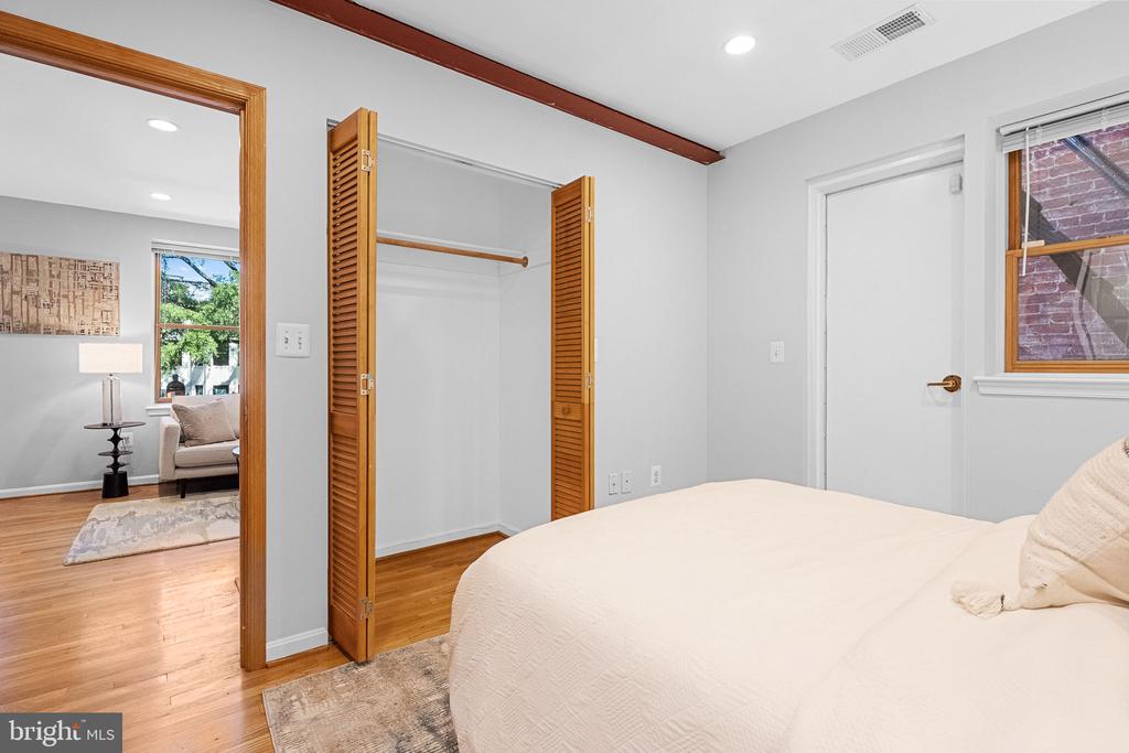 70 RHODE ISLAND AVENUE NW Unit: 304