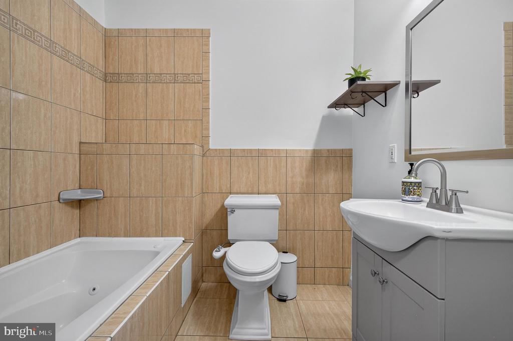 922 N STREET NW Unit: 2