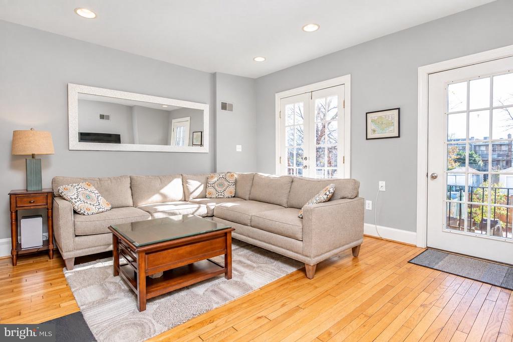 1815 E EAST CAPITOL STREET SE Unit: 2