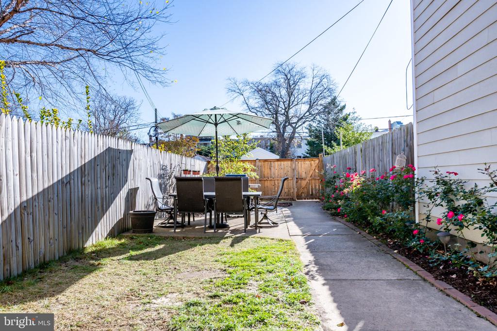 1815 E EAST CAPITOL STREET SE Unit: 2