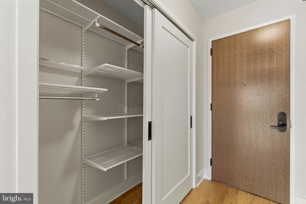1211 VAN STREET SE Unit: 818
