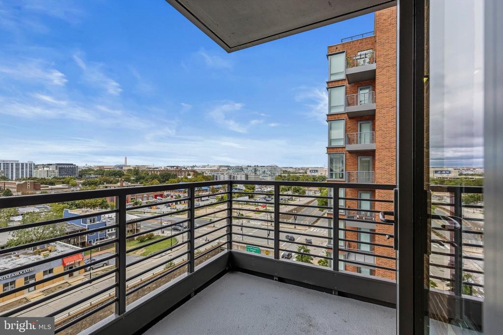 1211 VAN STREET SE Unit: 818