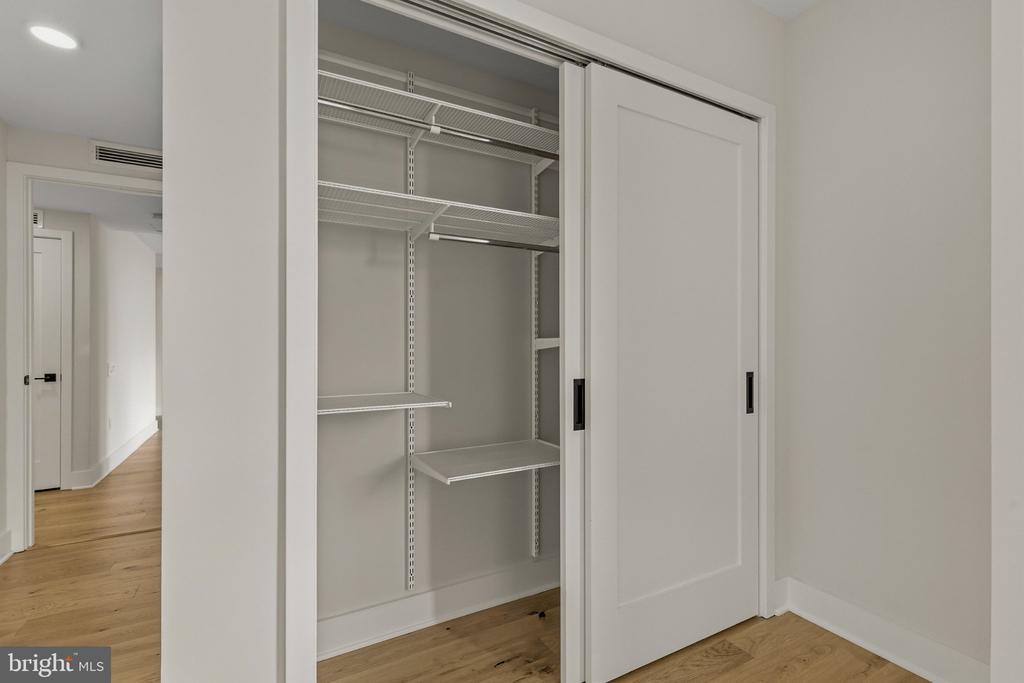 1211 VAN STREET SE Unit: 818