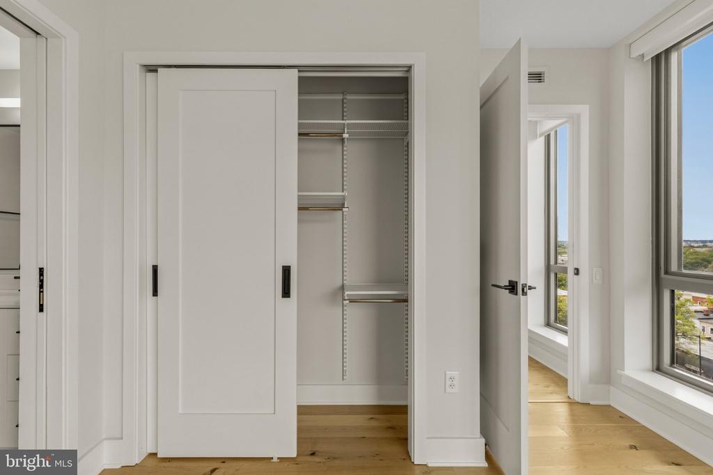 1211 VAN STREET SE Unit: 818