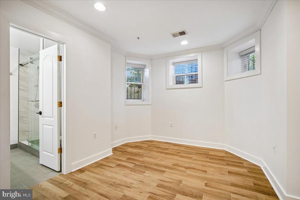 161 RANDOLPH PLACE NW Unit: 1