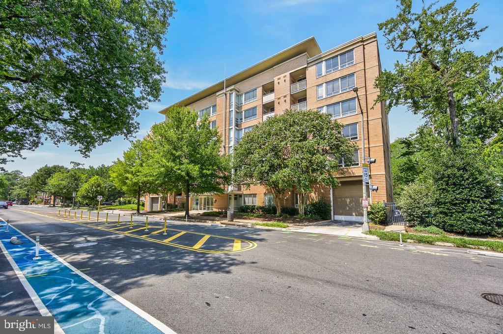 355 I STREET SW Unit: 317S