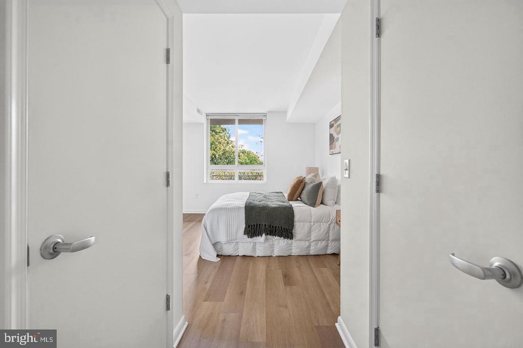 355 I STREET SW Unit: 317S