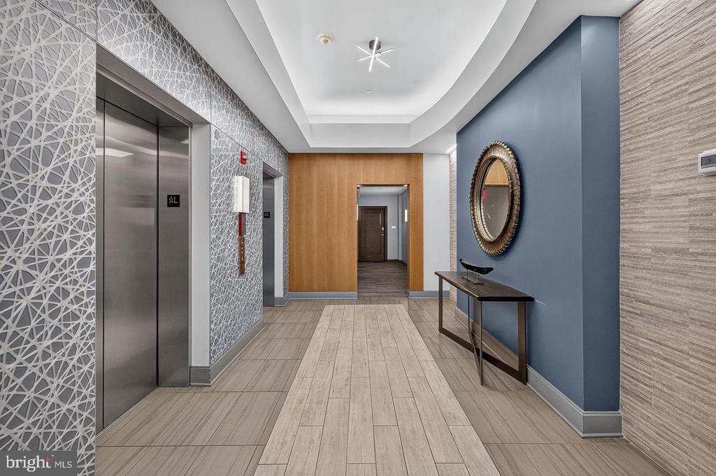 355 I STREET SW Unit: 317S