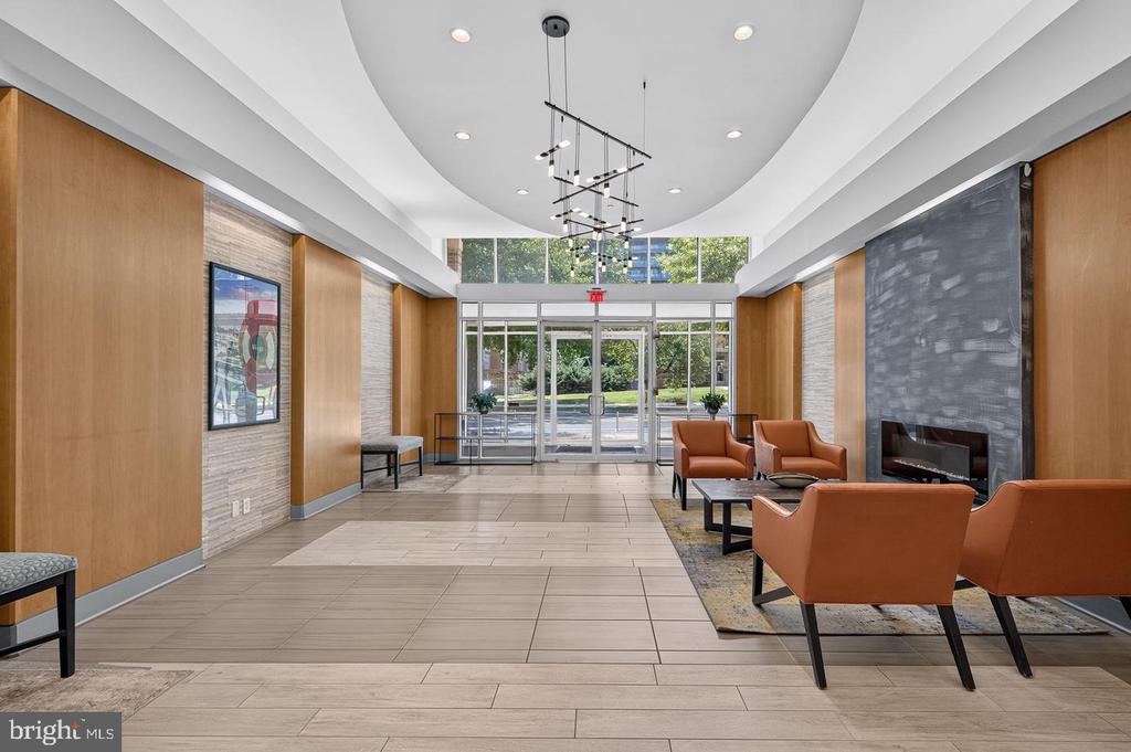 355 I STREET SW Unit: 317S