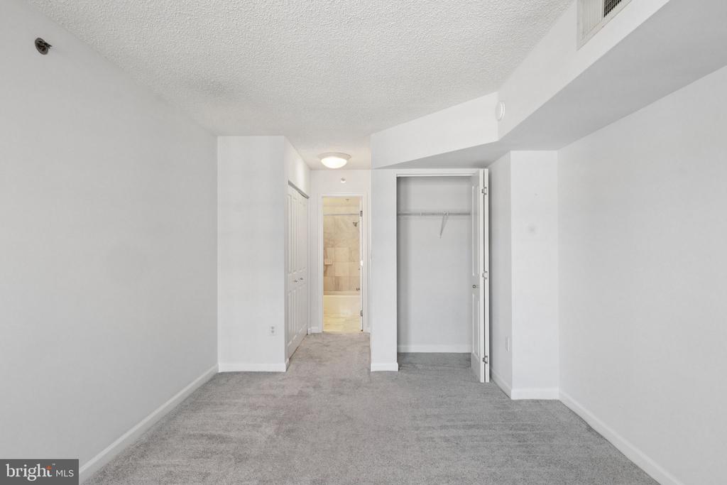601 PENNSYLVANIA AVENUE NW Unit: 1103N