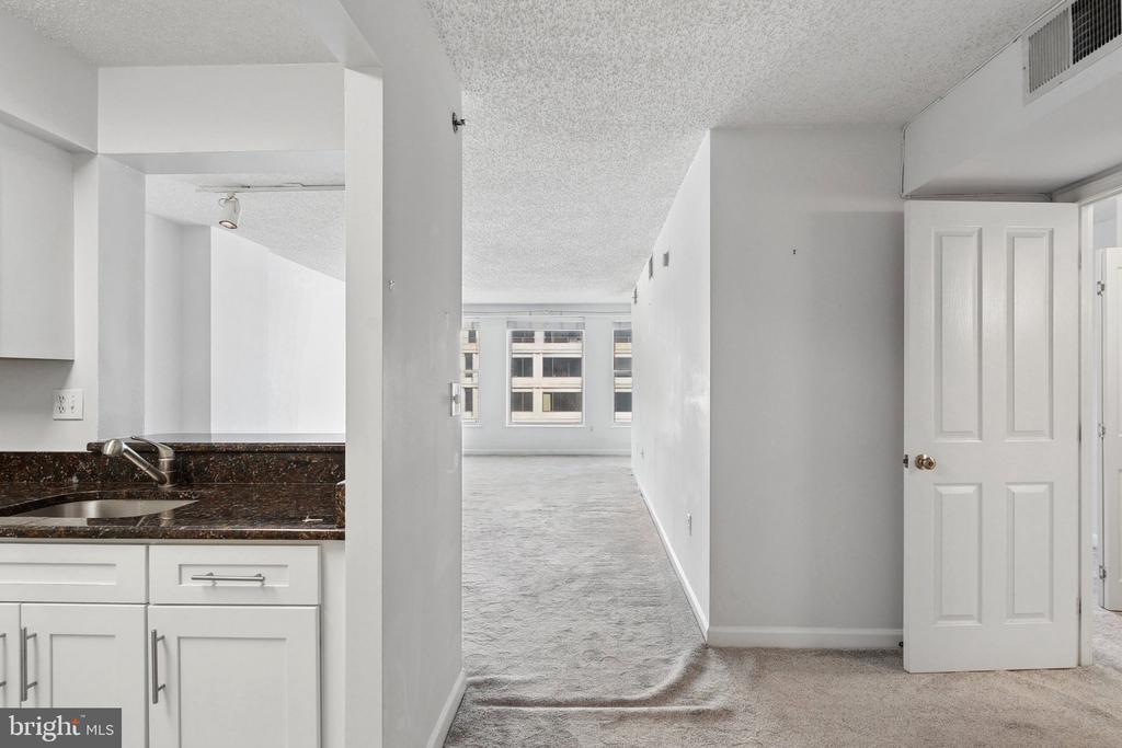 601 PENNSYLVANIA AVENUE NW Unit: 1103N