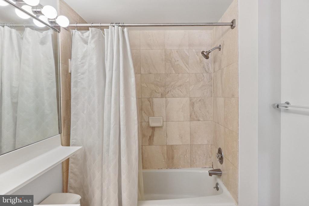 601 PENNSYLVANIA AVENUE NW Unit: 1103N