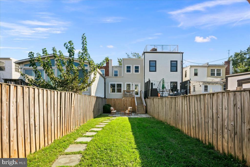 531 SHEPHERD STREET NW