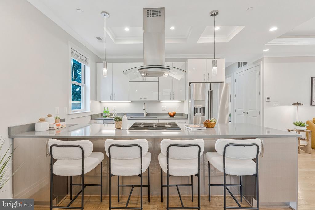 220 P STREET NW Unit: 4
