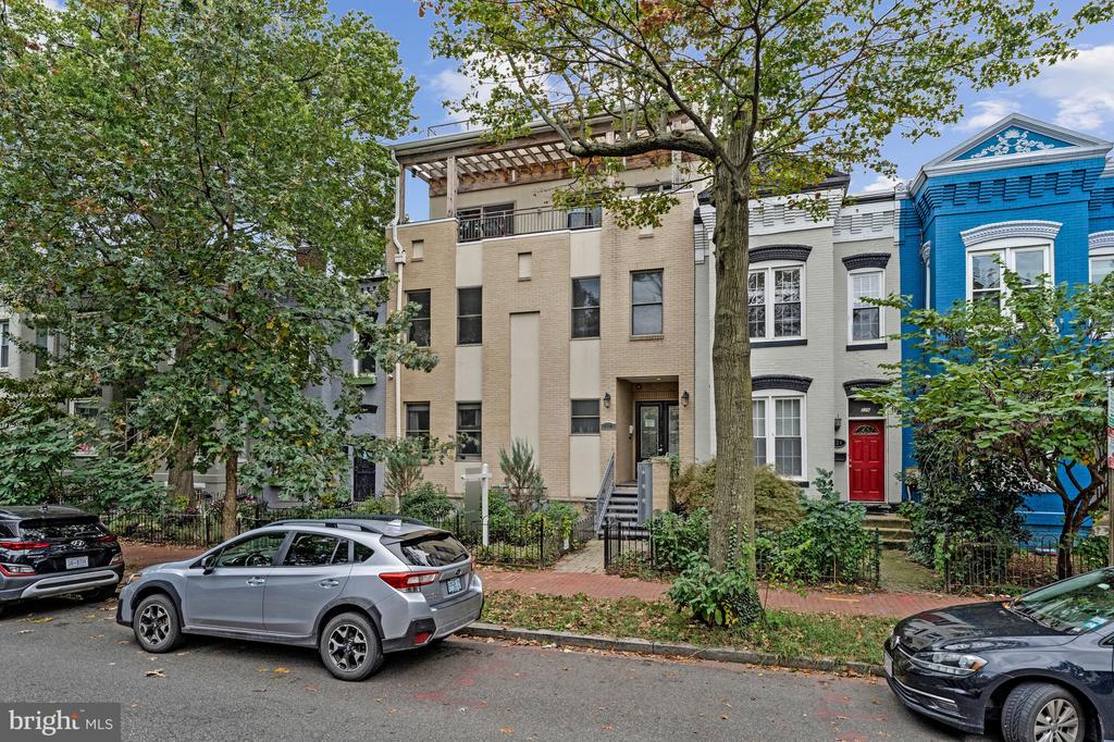 220 P STREET NW Unit: 4