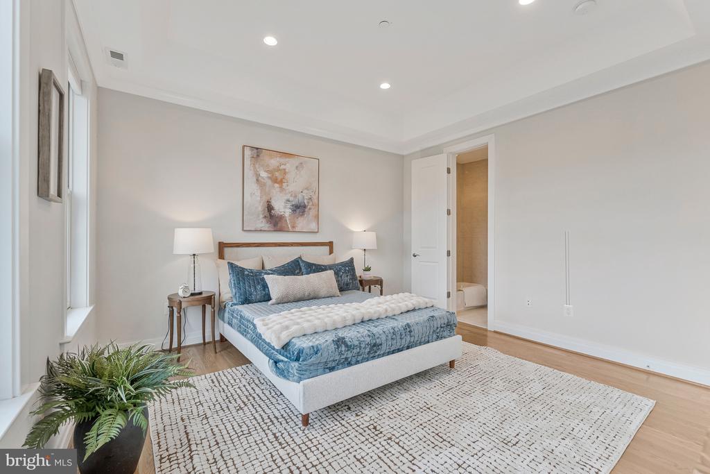 220 P STREET NW Unit: 4