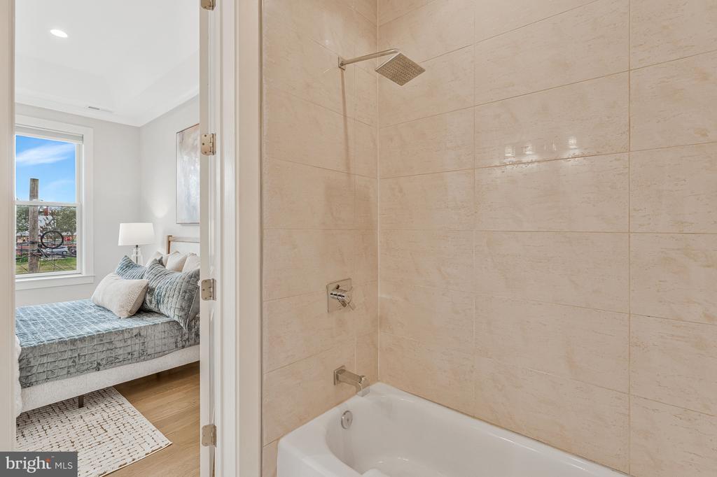 220 P STREET NW Unit: 4