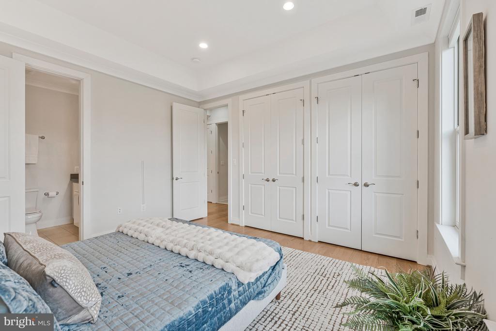 220 P STREET NW Unit: 4