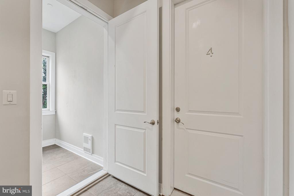 220 P STREET NW Unit: 4