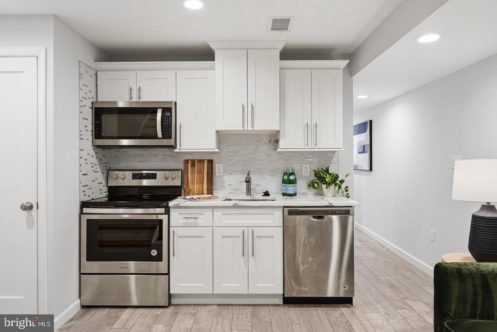 740 FAIRMONT STREET NW Unit: A