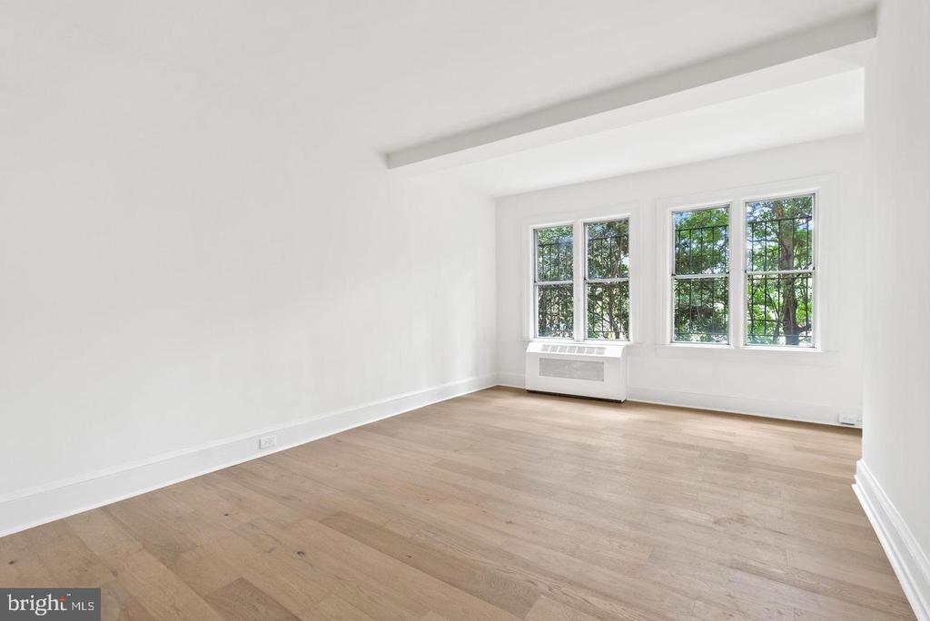 4000 CATHEDRAL AVENUE NW Unit: 6B