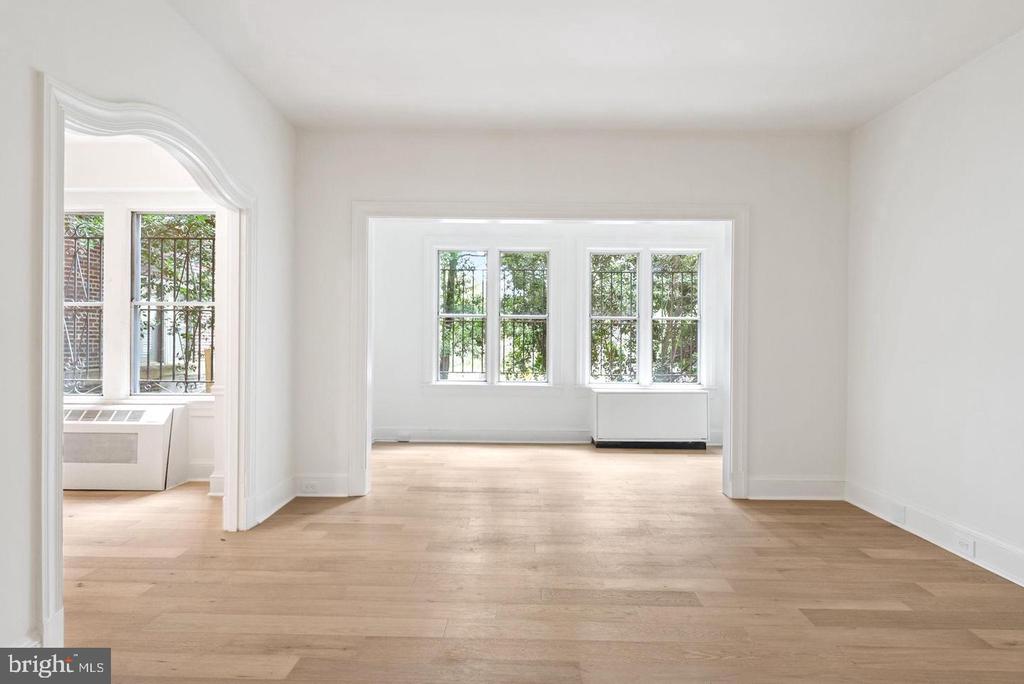 4000 CATHEDRAL AVENUE NW Unit: 6B