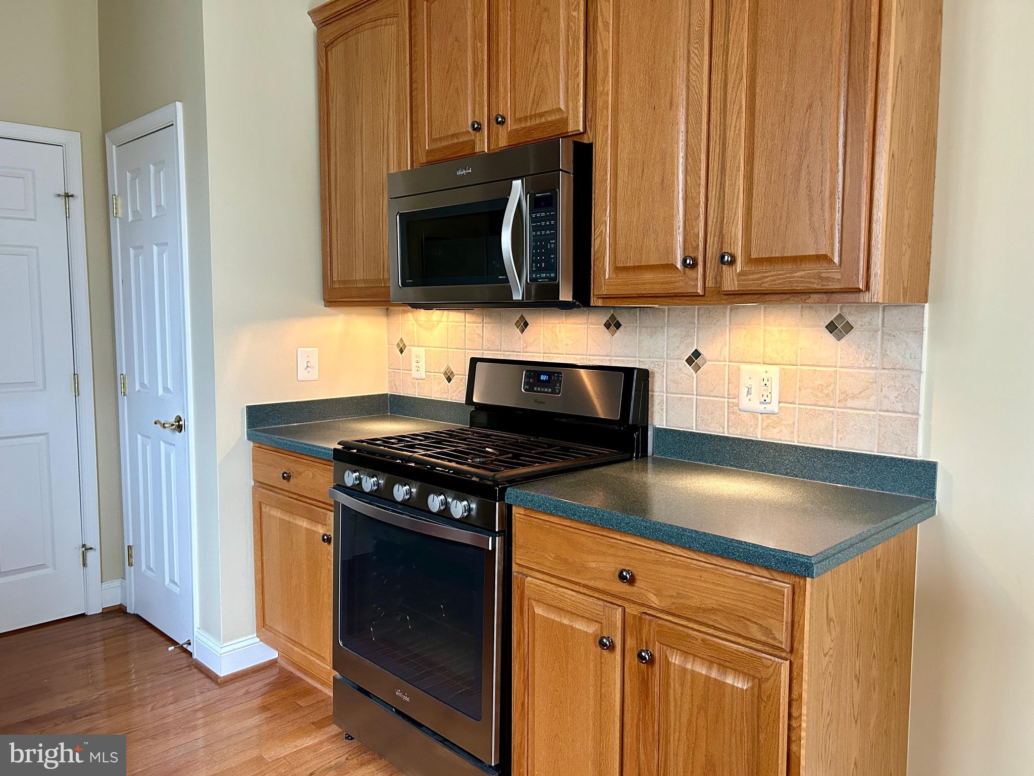 6806 CROFTON COLONY COURT