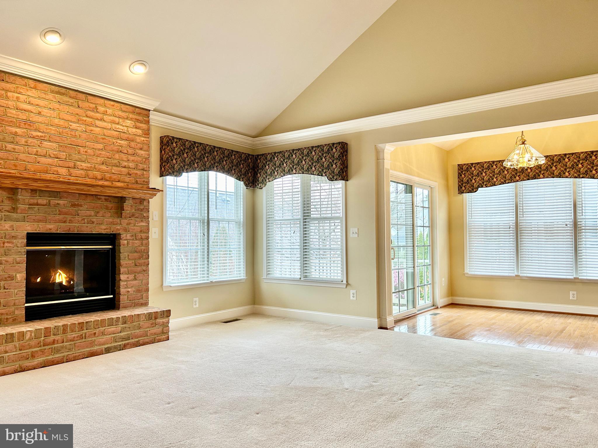 6806 CROFTON COLONY COURT
