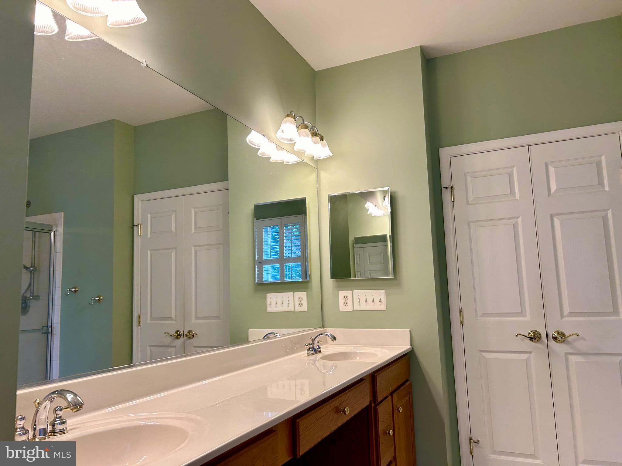 6806 CROFTON COLONY COURT