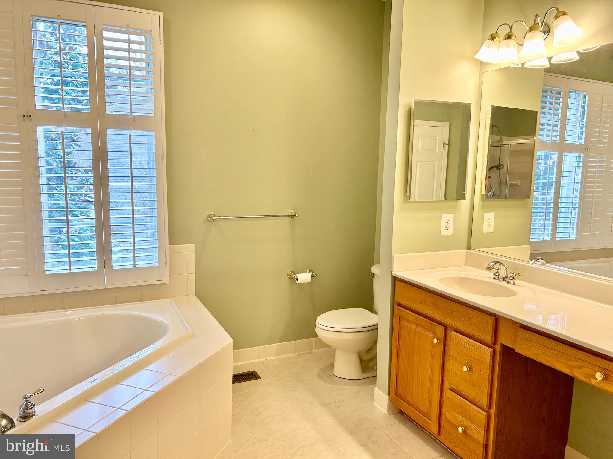6806 CROFTON COLONY COURT
