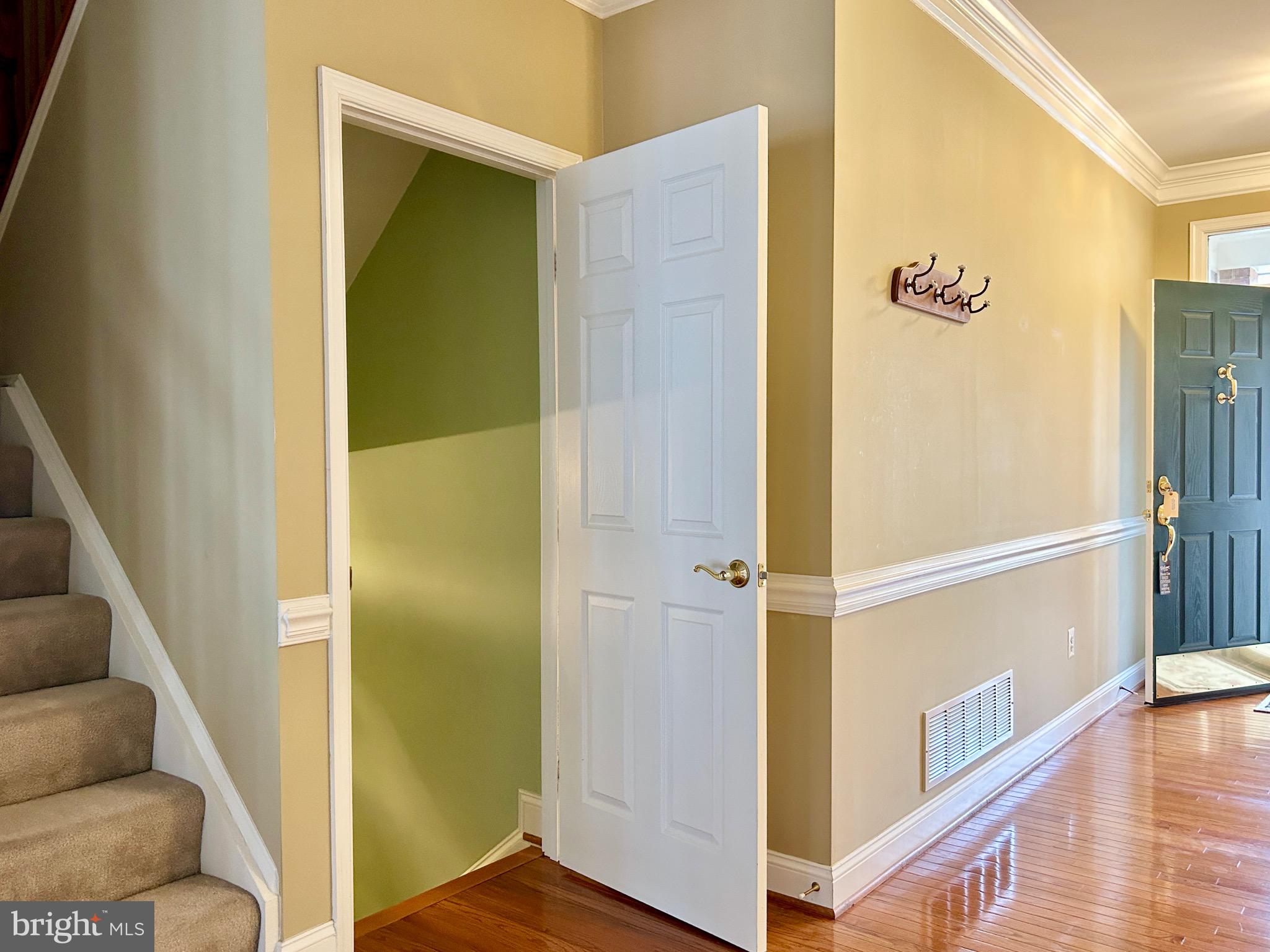 6806 CROFTON COLONY COURT