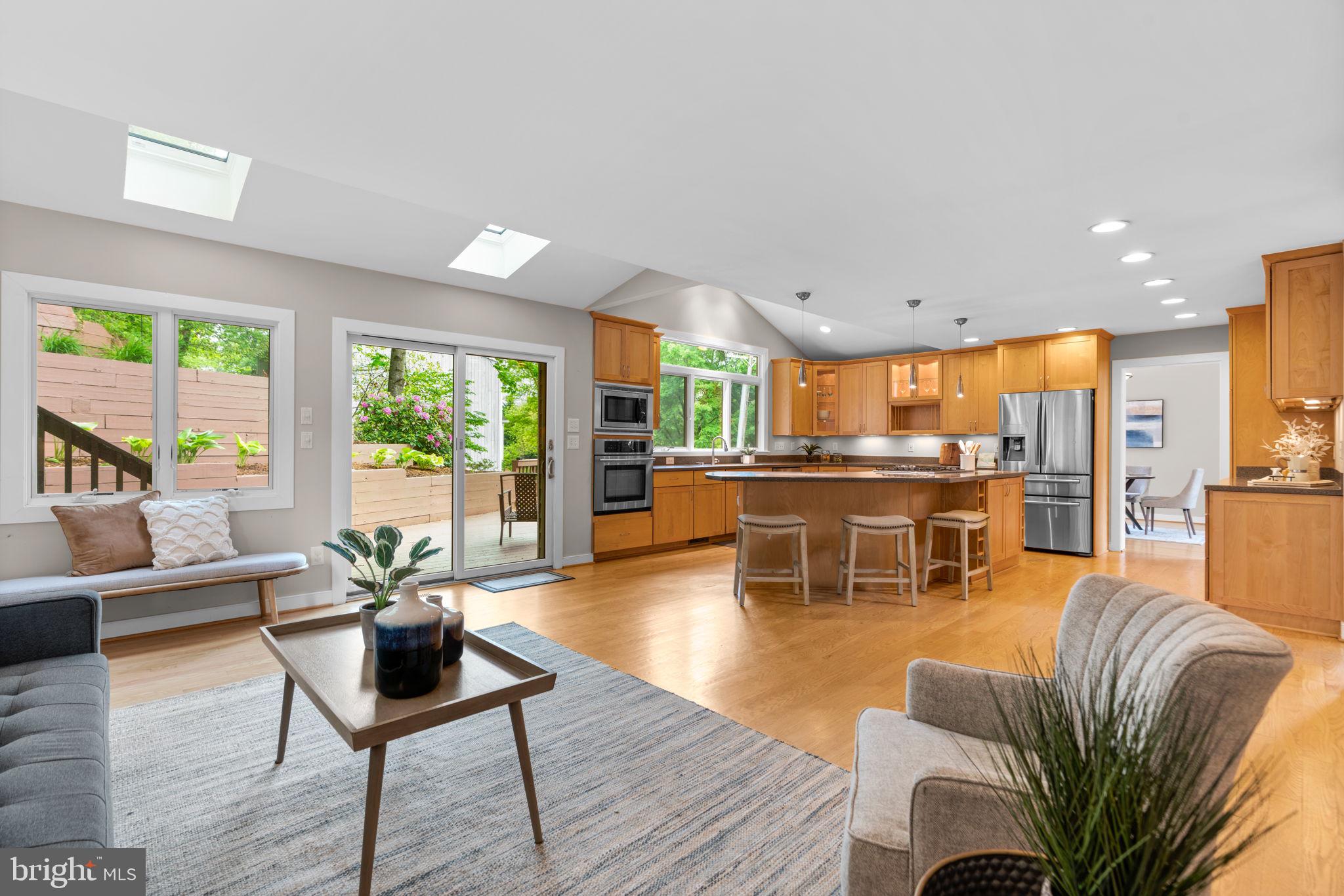 646 OWL COURT