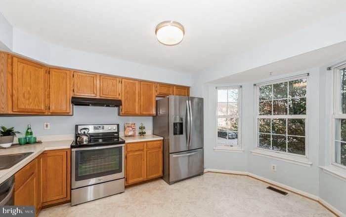 218 MULBERRY RIDGE COURT