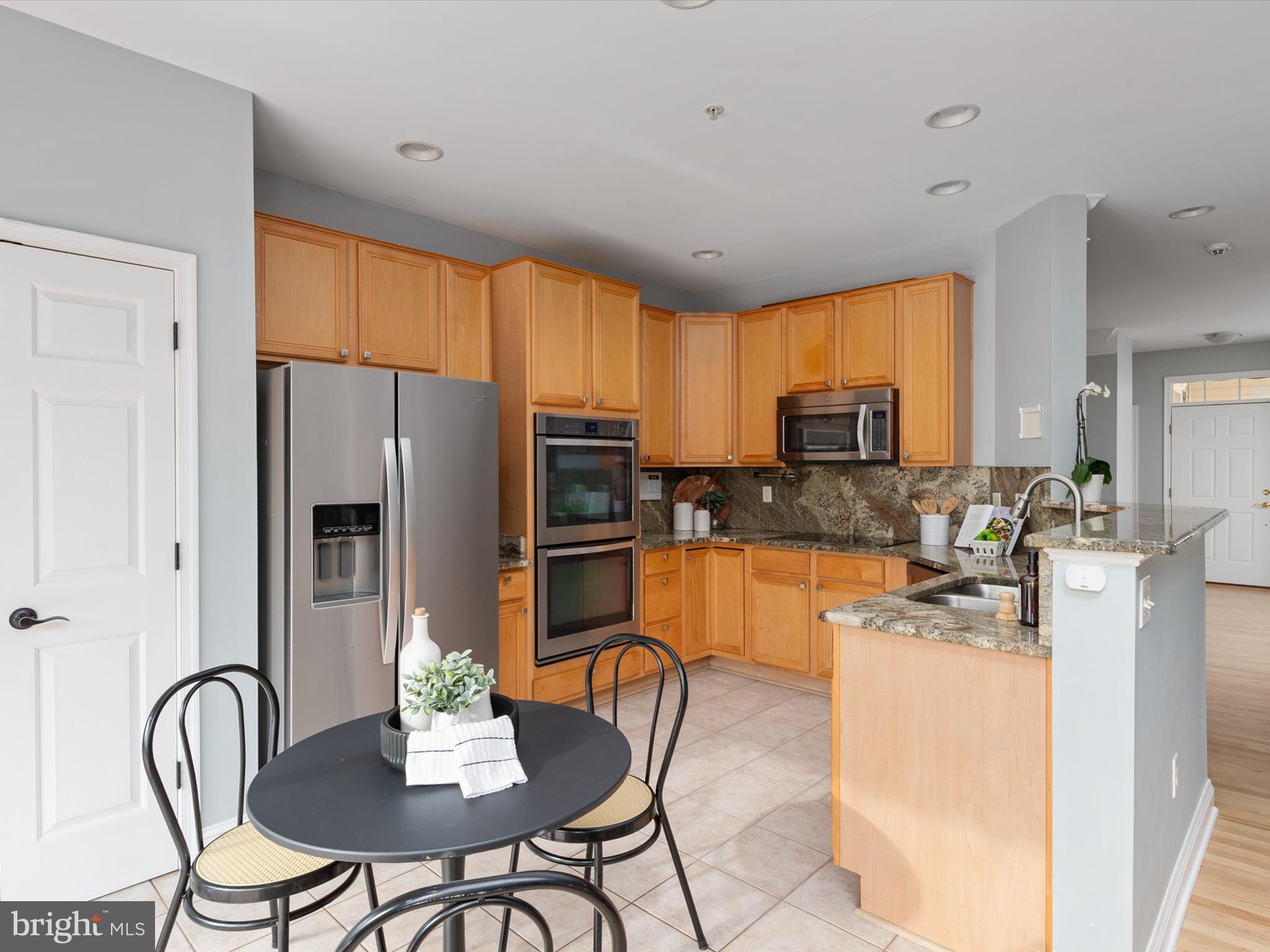 857 THICKET COURT
