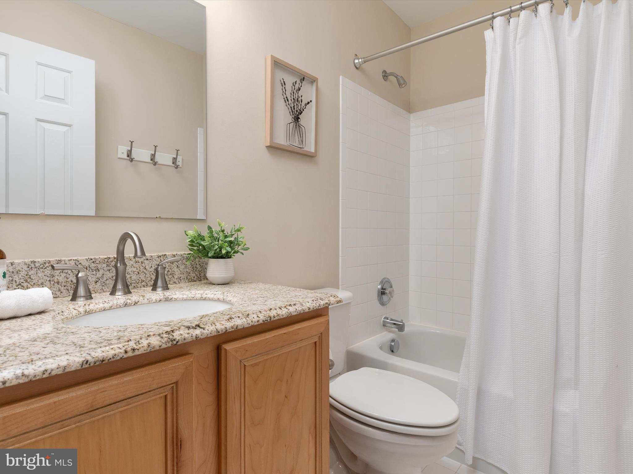 857 THICKET COURT