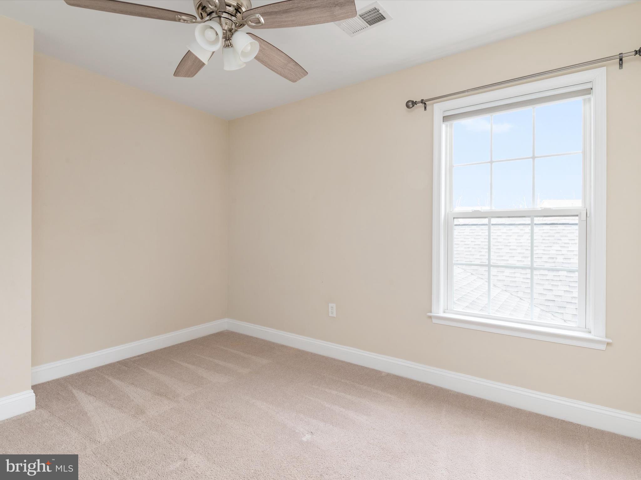857 THICKET COURT