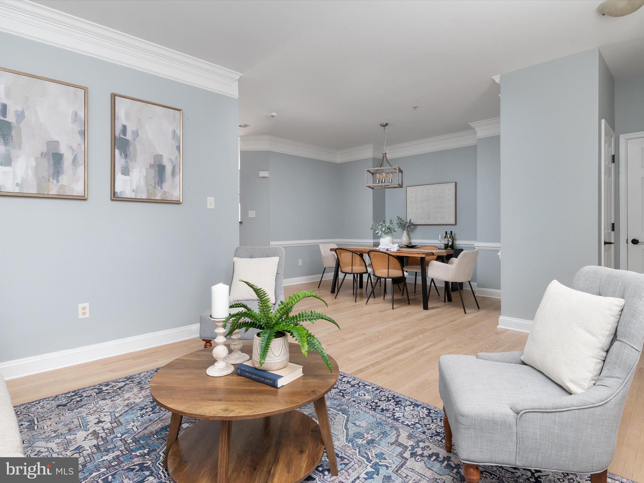 857 THICKET COURT