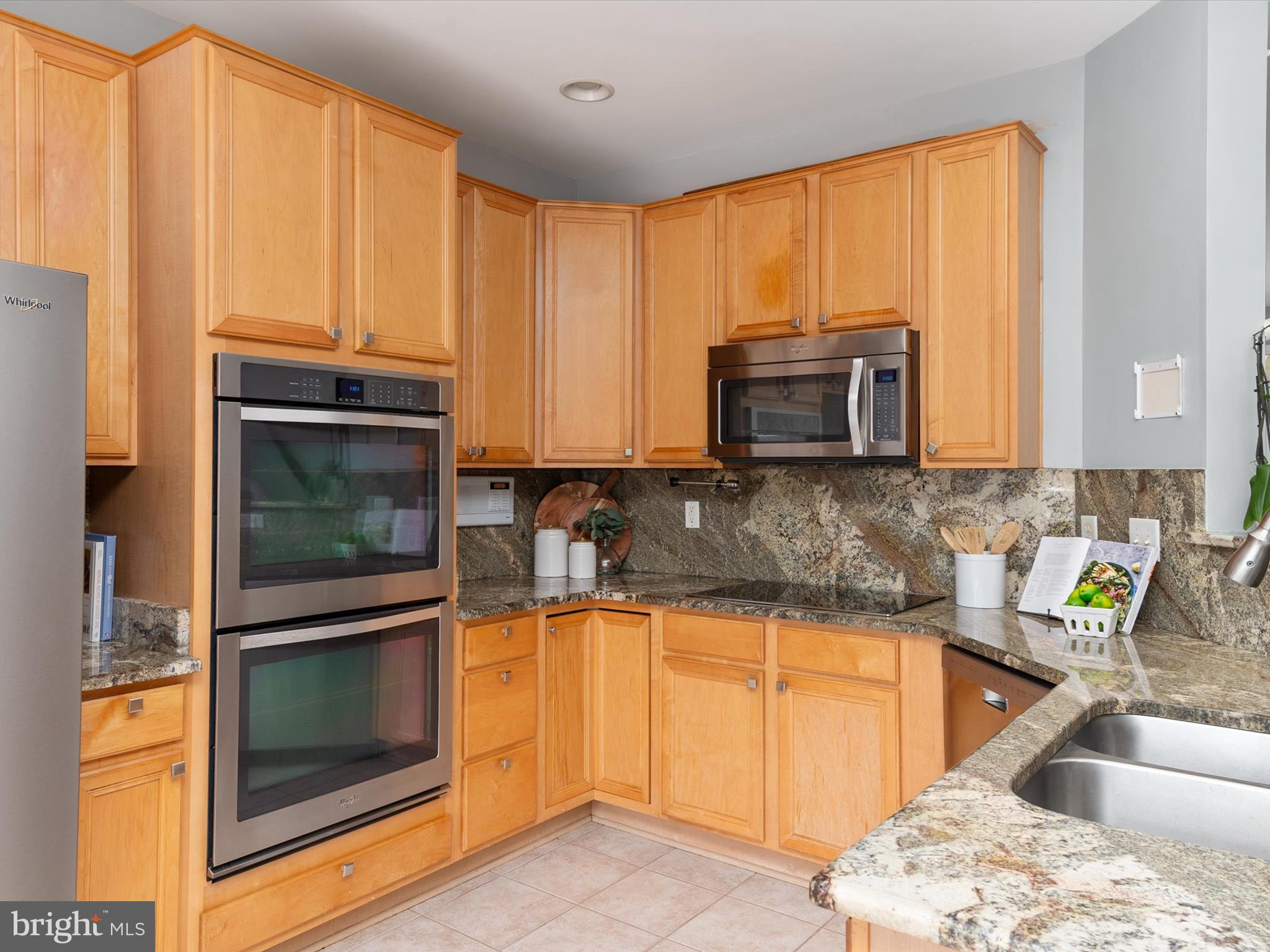 857 THICKET COURT
