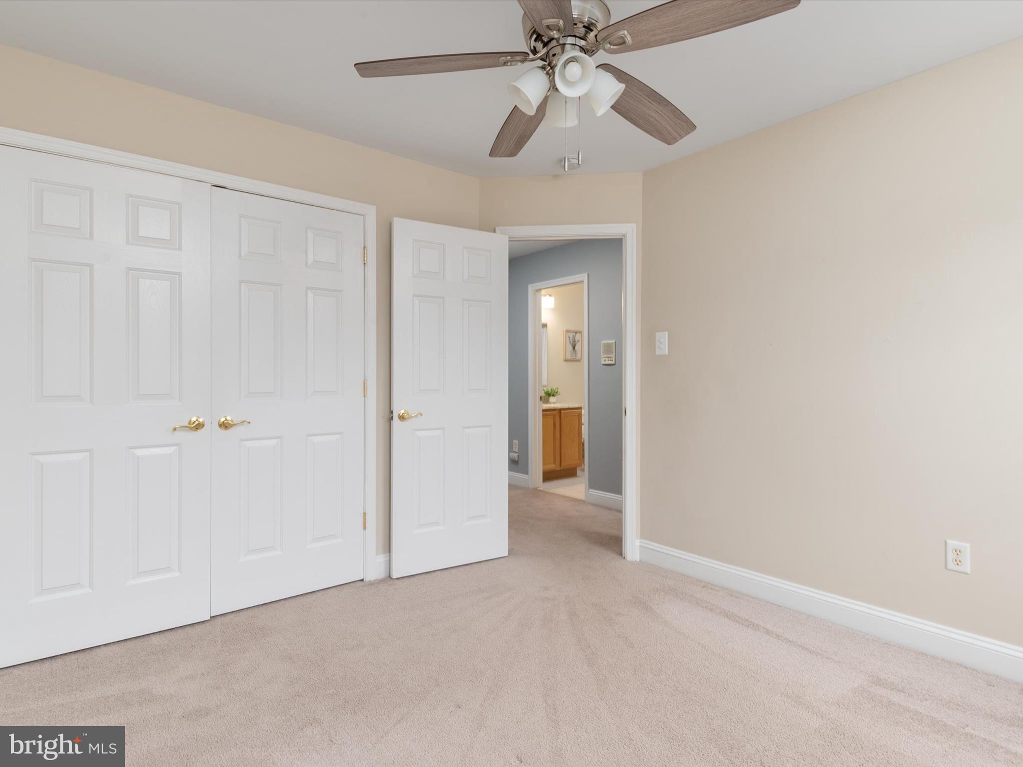 857 THICKET COURT