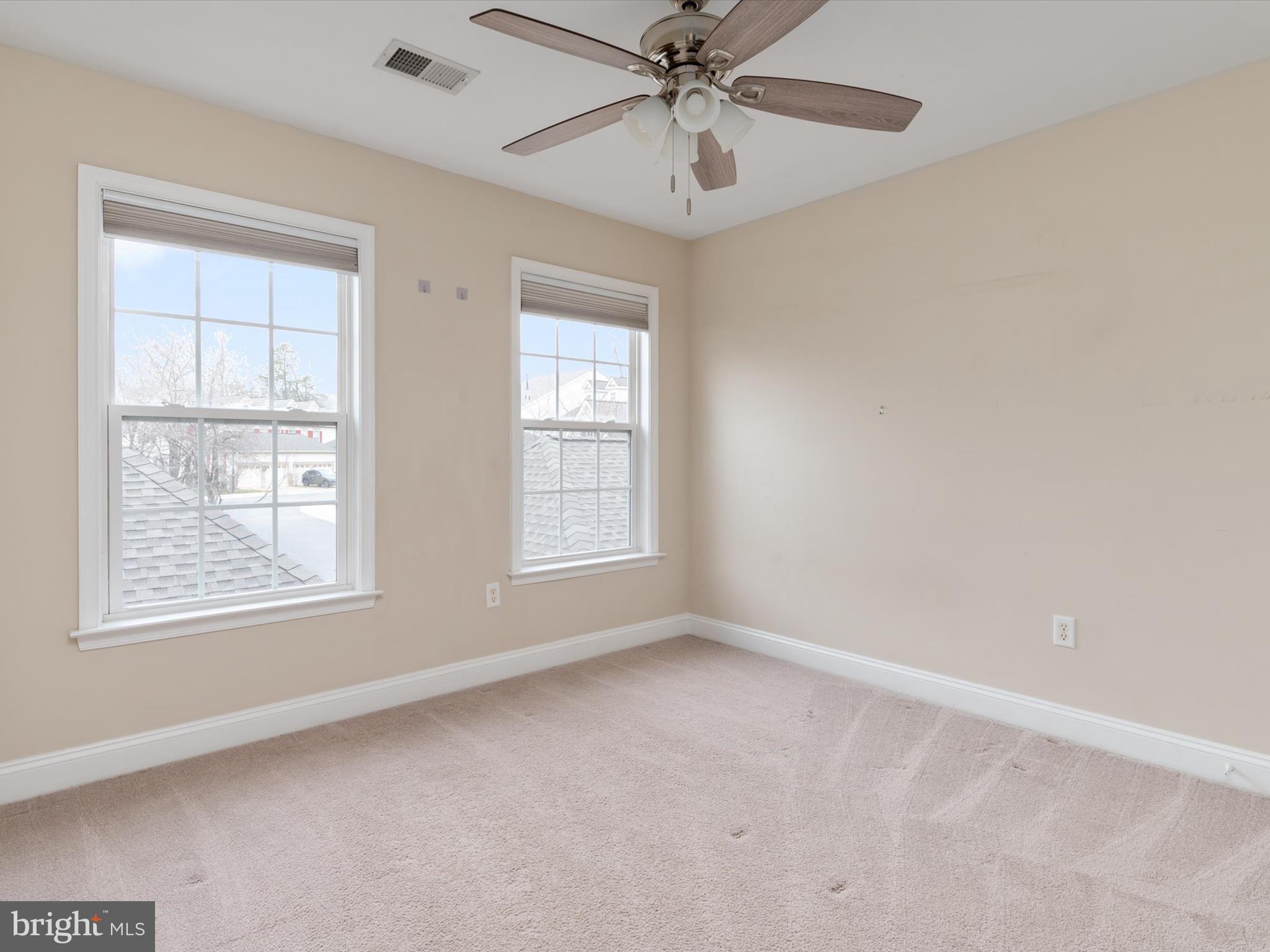 857 THICKET COURT