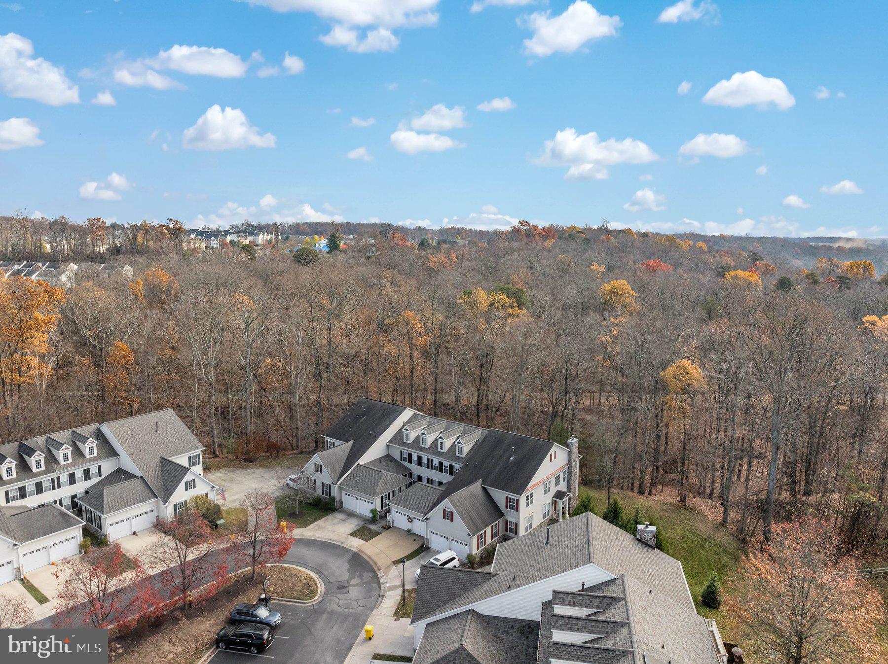 857 THICKET COURT