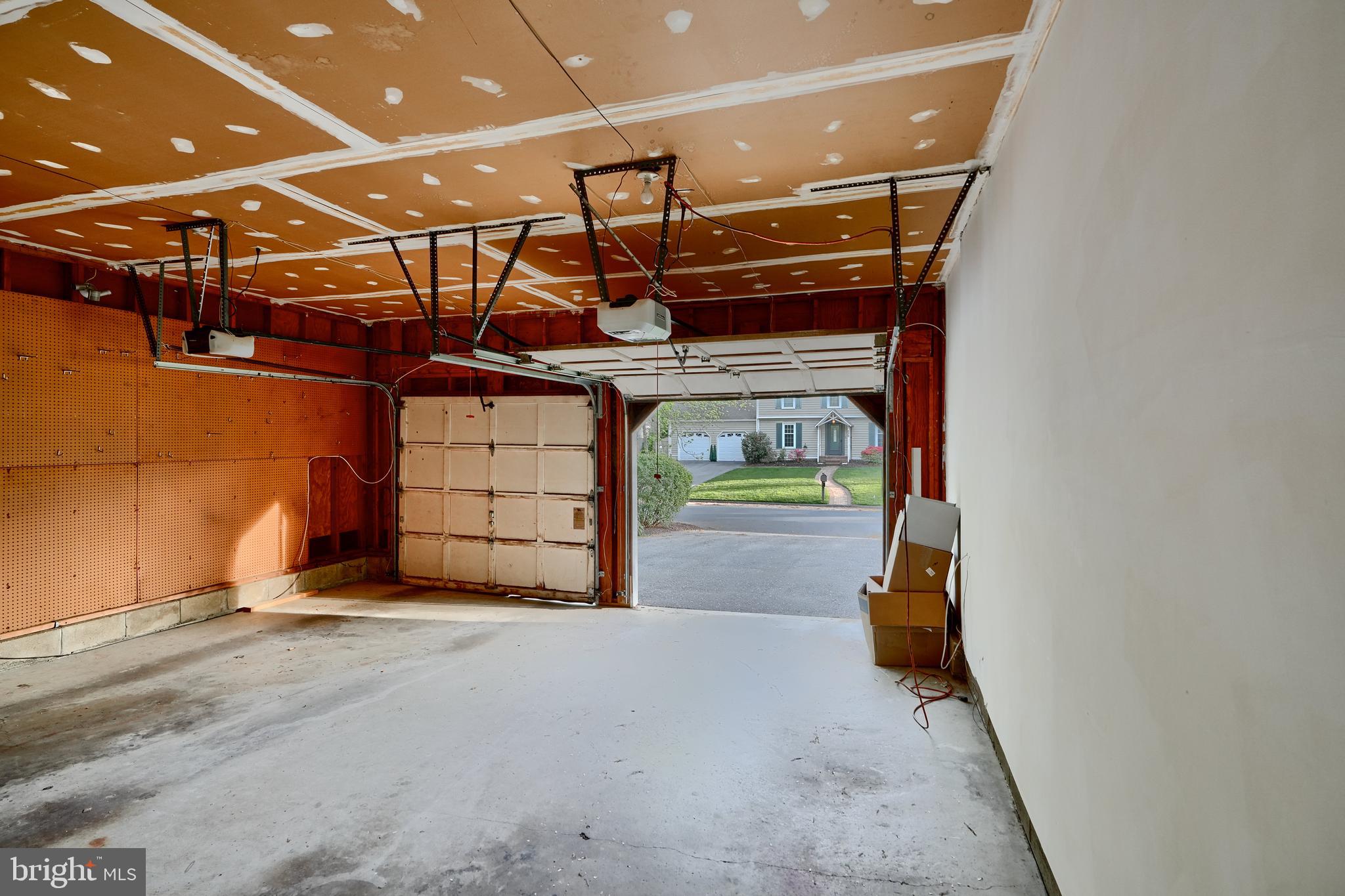 238 OAK COURT