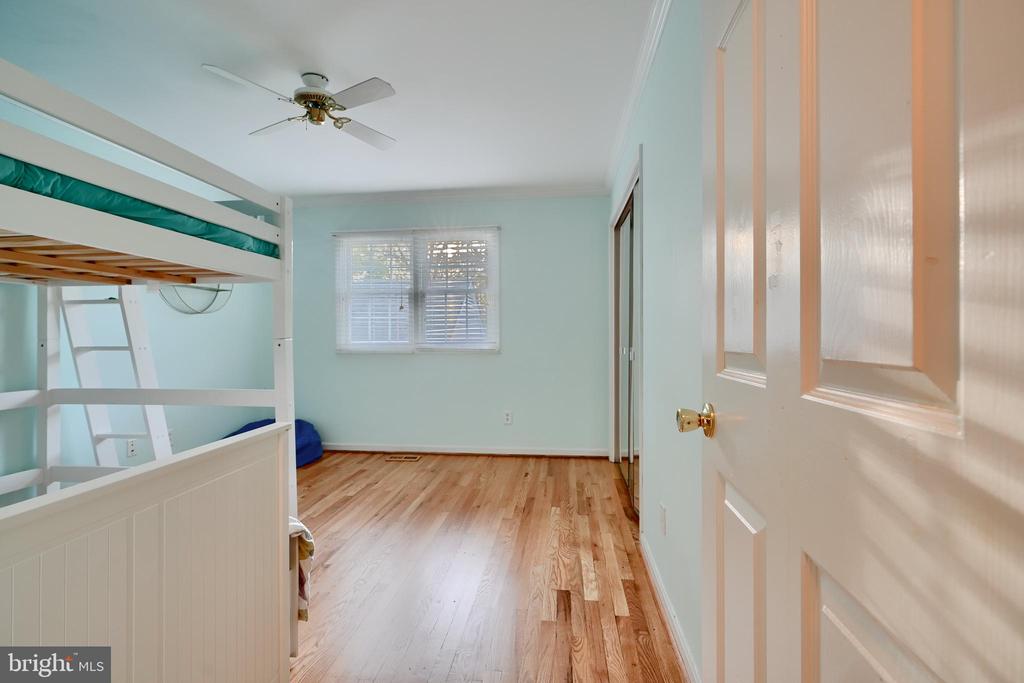 238 OAK COURT